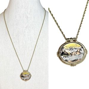 Avon Country Christmas 1982 Vintage Horse Metallic Portrait Necklace